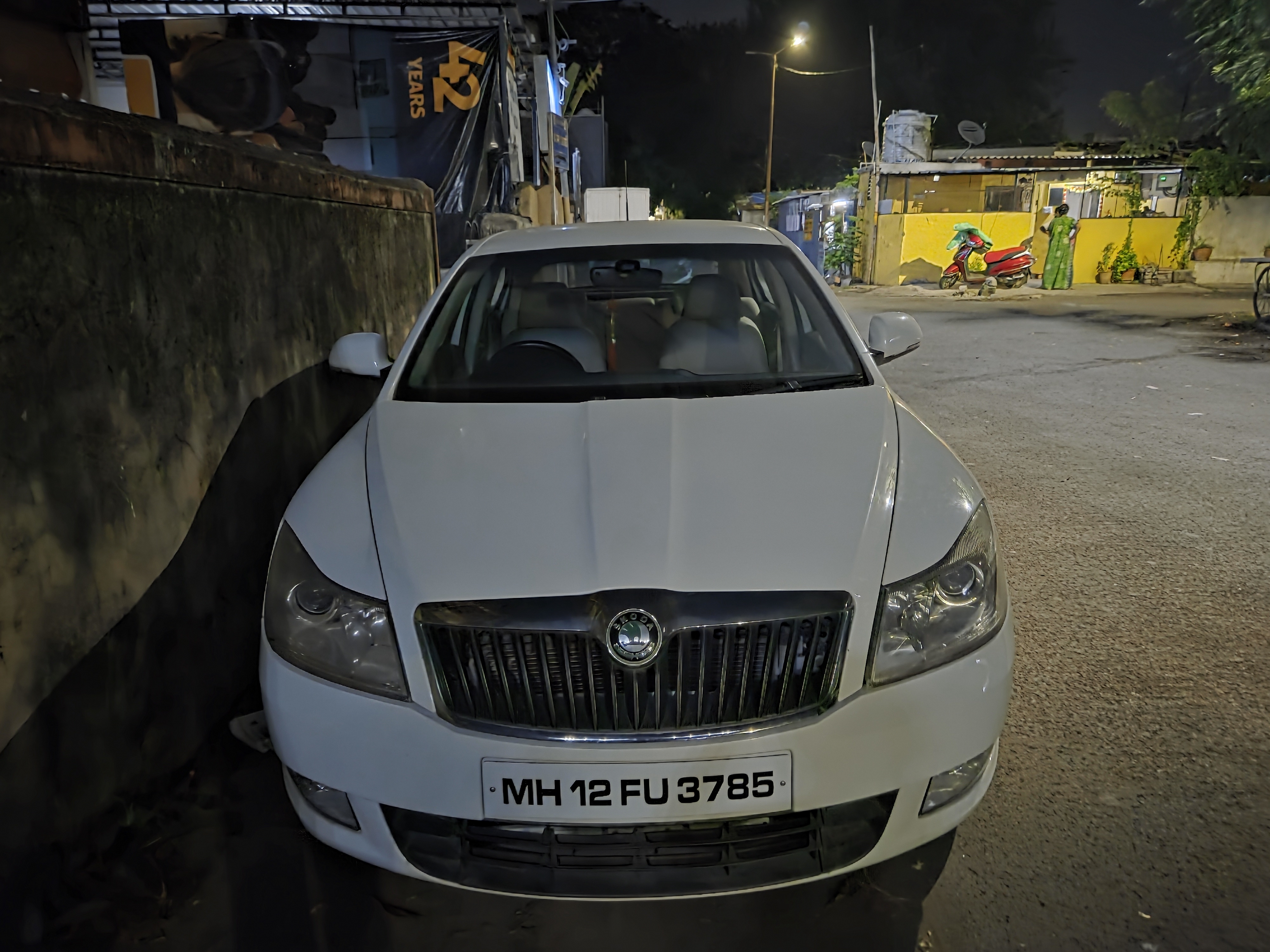 Skoda car for sale 2009 model
